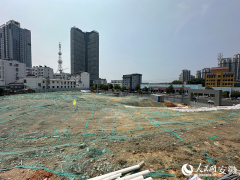 <strong>大趣道：“这相当于是自家盖房</strong>